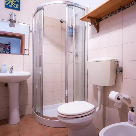 Apartment Geko's House